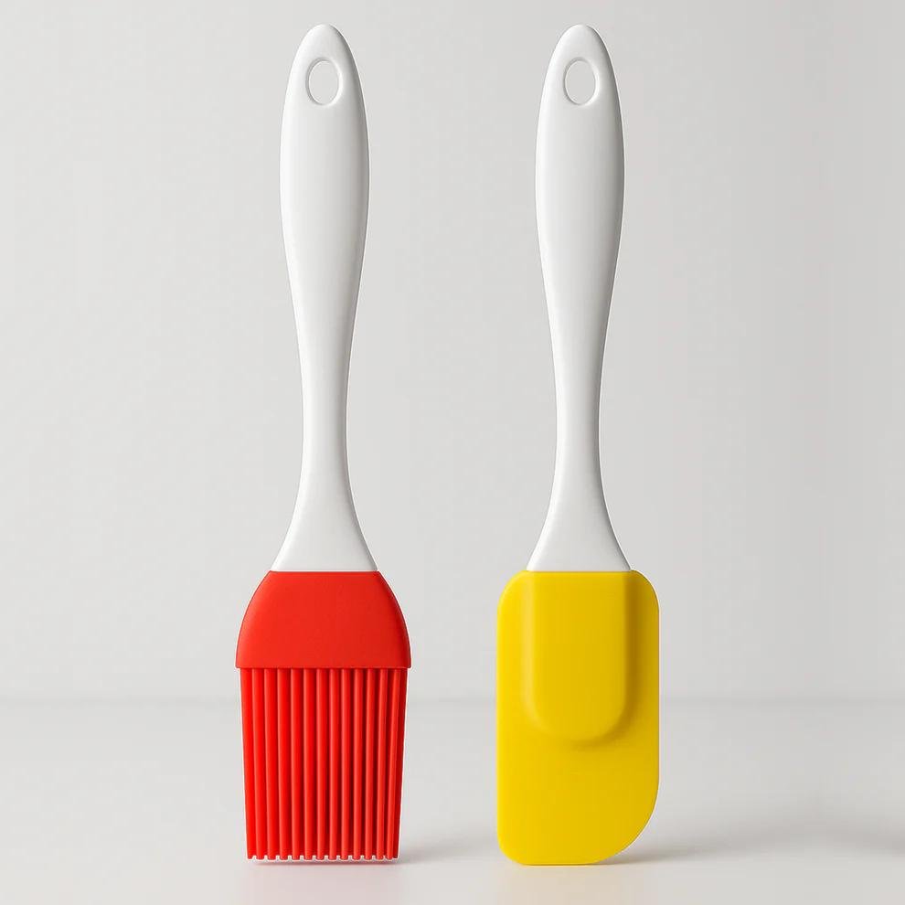 Spatula & Pastry Brush Set 23cm EACH, Cake Decorating Tools, 2 Pc Useful for smooth frosting, cake decorating and detailing, with a spatula and pastry brush for everyday baking.