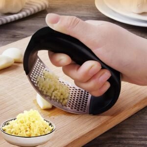 Stainless Steel 1Pc Garlic Press Rocker with Ergonomic Non Slip Handle, 11 x 4 cm Manual Garlic Mincer Crusher, Curved Garlic Chopper for Kitchen, Easy Clean Dishwasher Safe, Rust Resistant