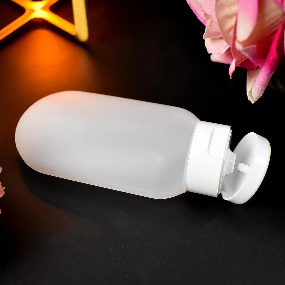 Small Travel Bottle Set of 2 (60ml EACH), Plastic, Squeezable, Mix Color, Leak Proof, Refillable for Shampoo Conditioner Lotion - Image 3