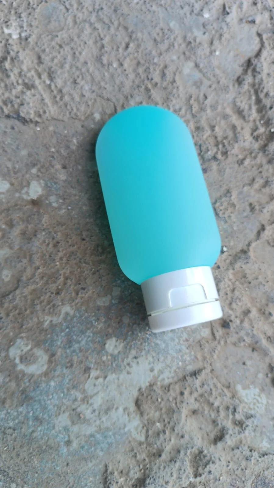 Small Travel Bottle Set of 2 (60ml EACH), Plastic, Squeezable, Mix Color, Leak Proof, Refillable for Shampoo Conditioner Lotion - Image 5